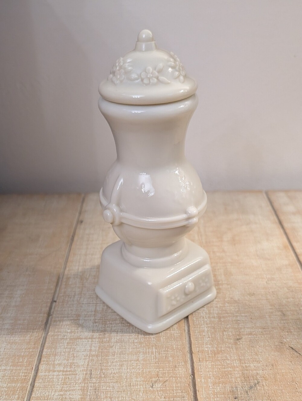 Vintage 1970s Avon Country Store Coffee Mill Ceramic Bottle